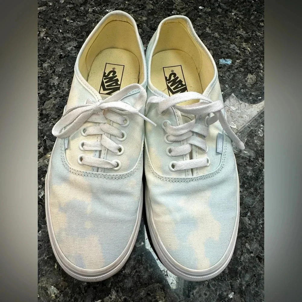 Vans Women’s Low Profile Sneakers Size 10 Cloud Sky Tie Dye Print Canvas Shoes